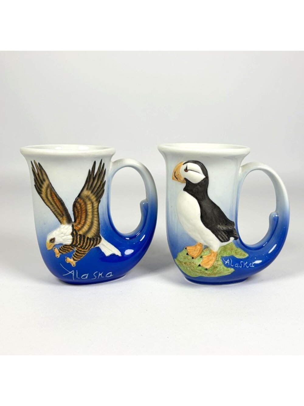 Set of 2 Alaska Trumpet Mugs Puffin & Bald Eagle 3D Embossed Ceramic Souvenirs